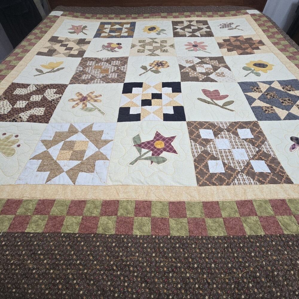 Vintage Reversible Sampler Quilt Handmade Patchwork Coverlet 82x82" Cutter READ - Picture 3 of 16